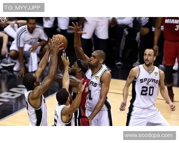 热火与马刺总决赛经典对决回顾精彩瞬间与战术分析